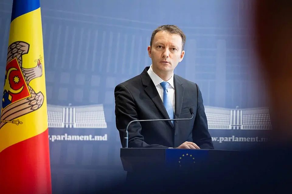 Romania once again in political turbulence: three options remain for Nicușor Dan