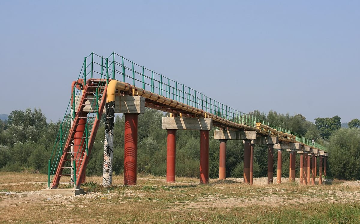 Hungary, Slovakia decry Ukraine halt to oil transit