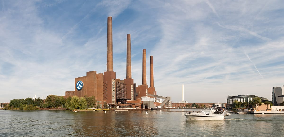VW delays CEE battery plant, as US sweeteners lure firms over the pond