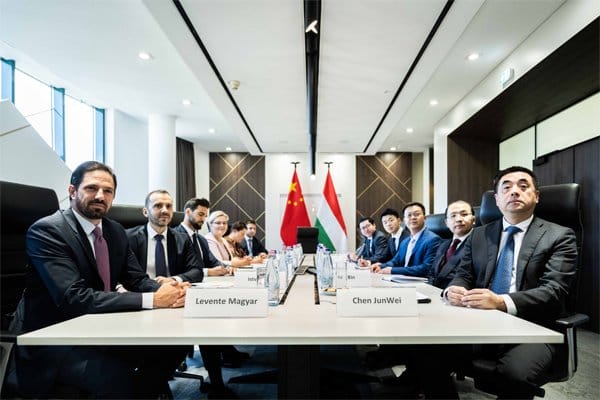Chinese market leader CATL to build EUR 7.6bn battery plant in Hungary