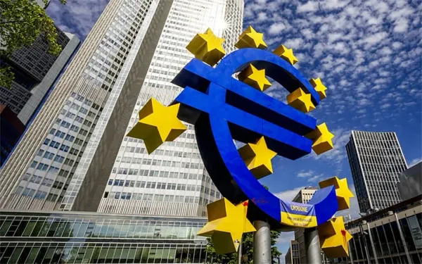 Czech ministers consider euro adoption