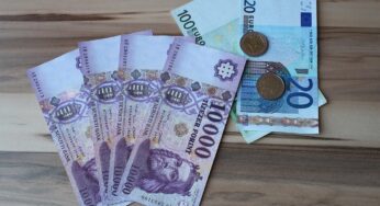 War in Ukraine deals harsh blow to CEE currencies